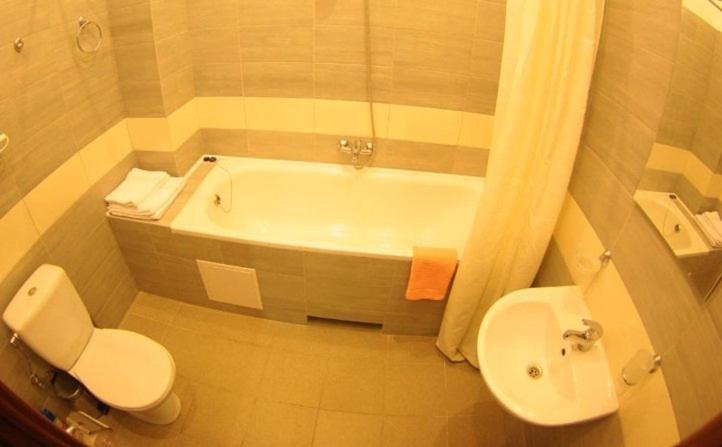 Hotel Darnitskiy Kiev Habitación foto