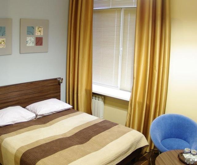 Hotel Darnitskiy Kiev Habitación foto